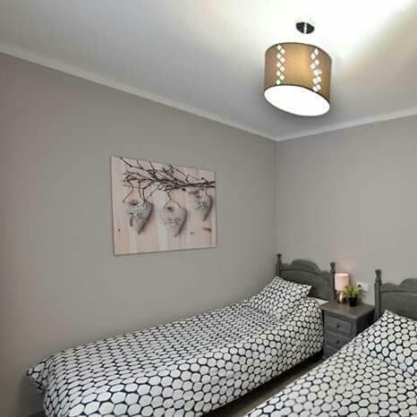 Piso Pirineos Apartment Jaca Exterior photo